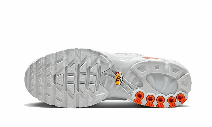 Nike Infinity Run Shoes Air Max Plus Utility White Safety Orange