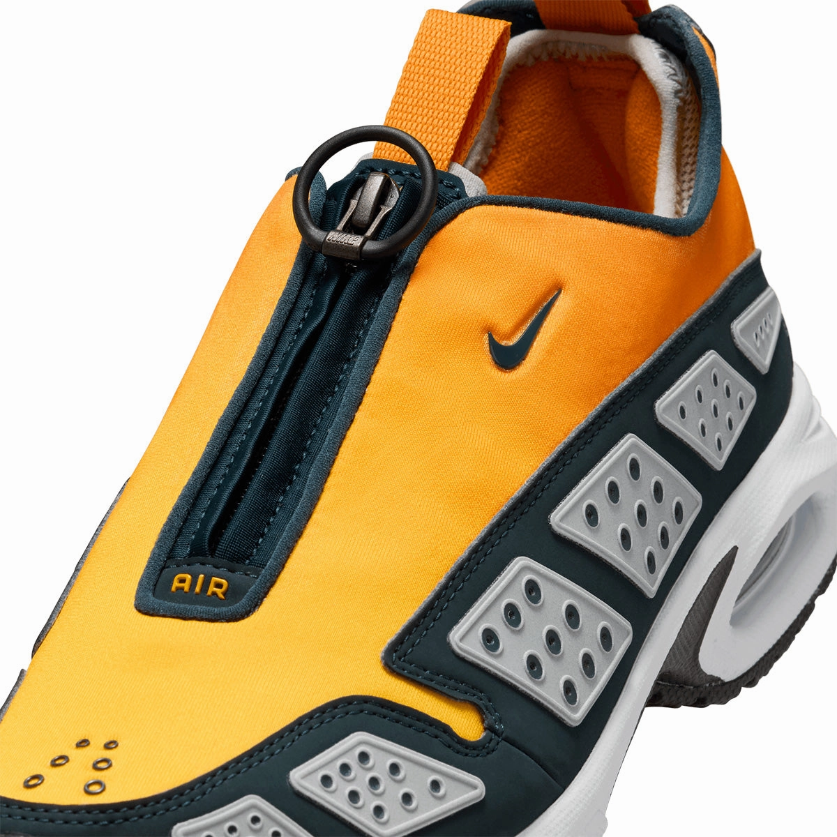 Nike Shoes New Releases Air Max SNDR 'Canyon Gold Deep Ocean'