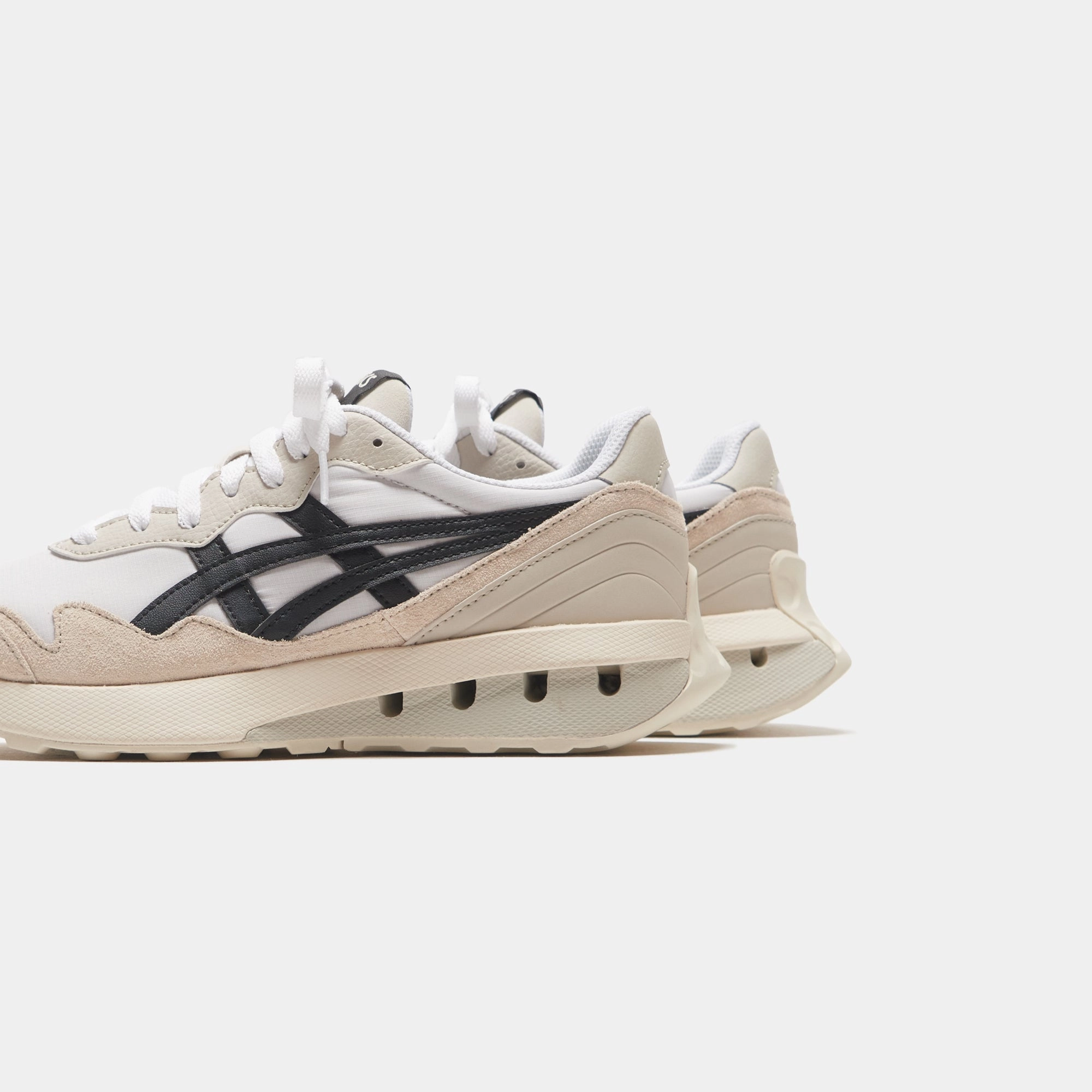 Asics Jogger X81 - White / Smoke Grey Asics Gel Excite Trail Running Shoes