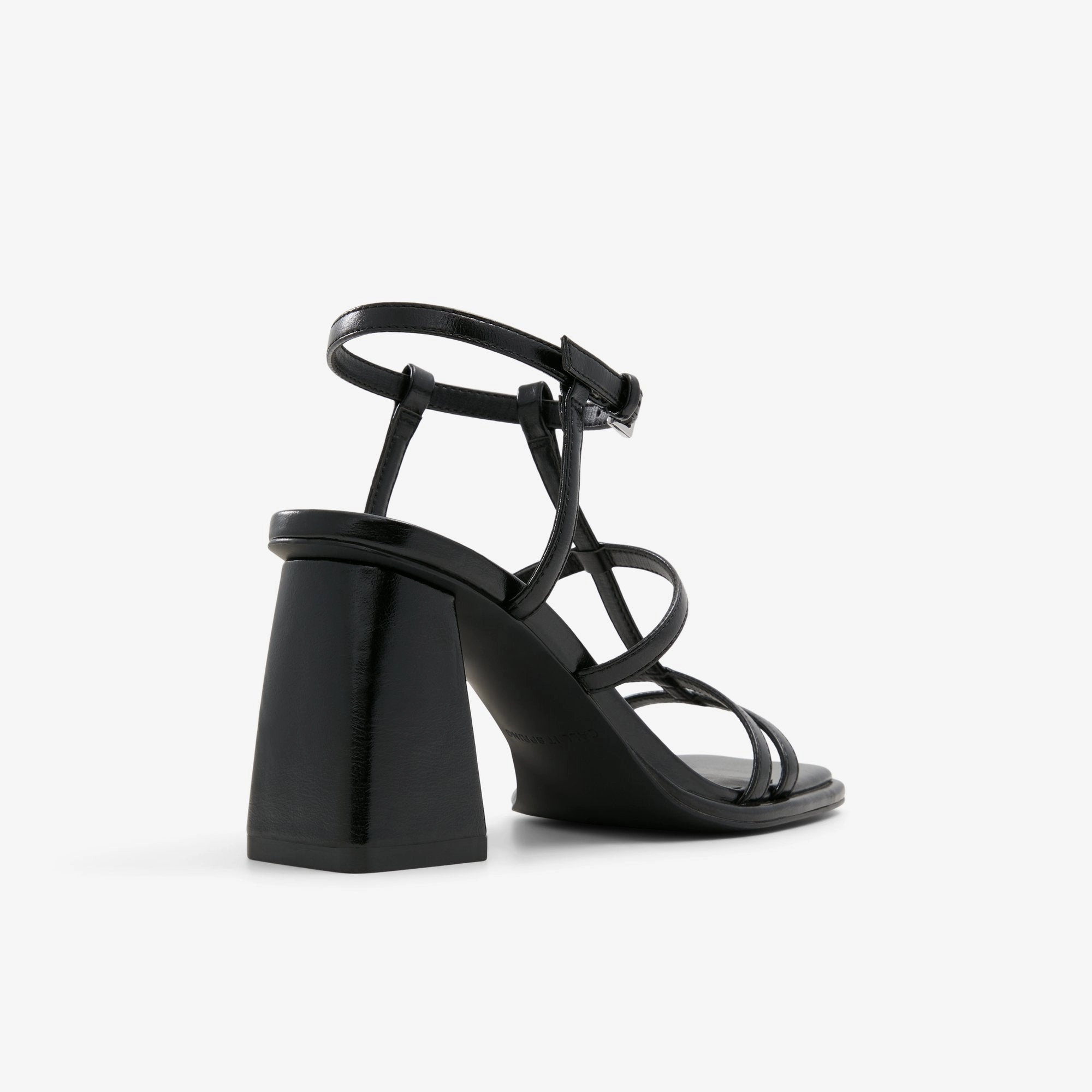 With High Heel Boots Aurellia