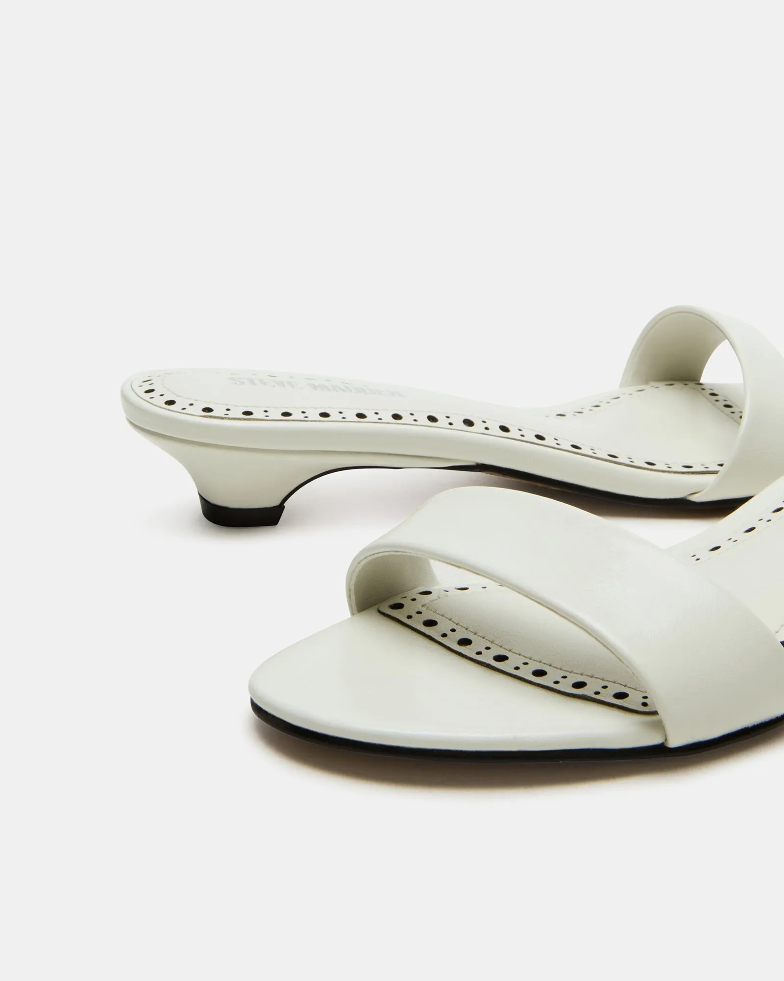 BERRY WHITE Shoes High Heel