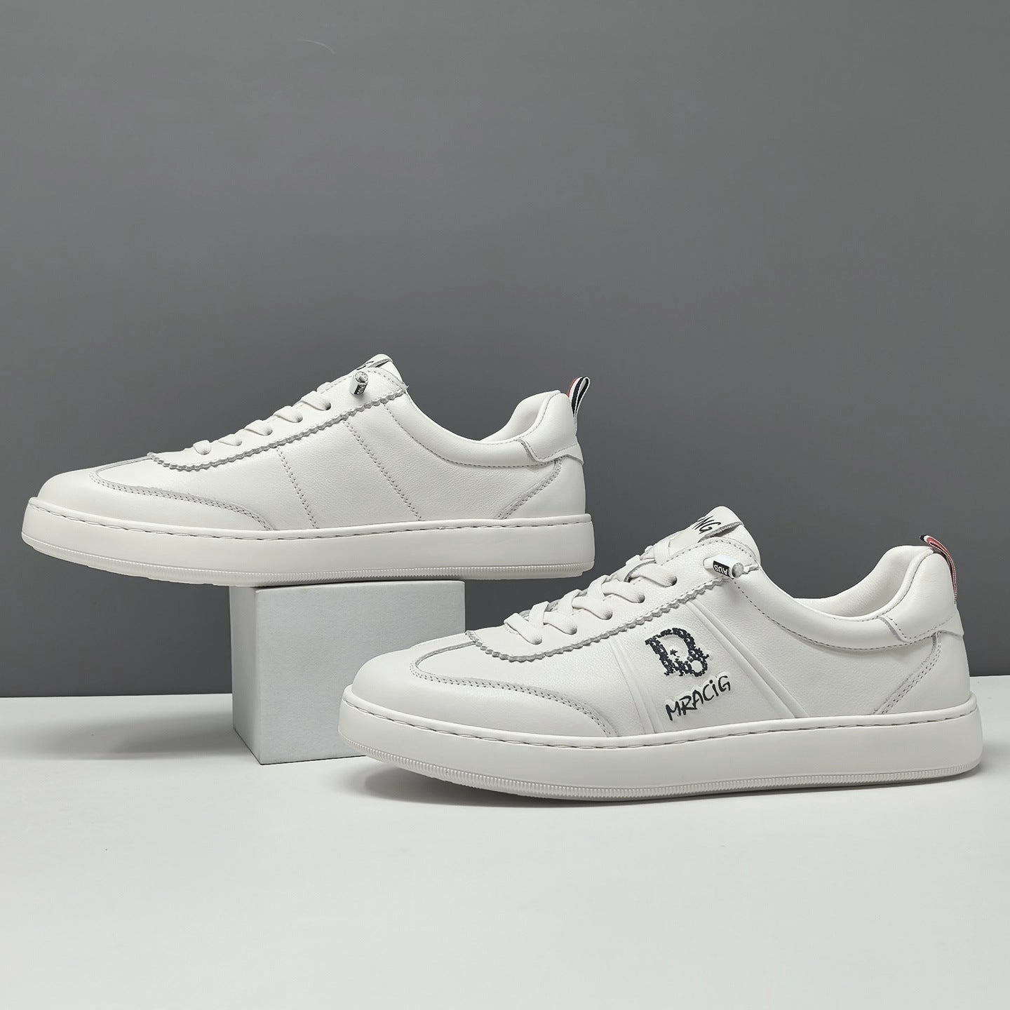 Men's Fashion Leather Low Top Flat Casual Shoes Flat Top Shoes