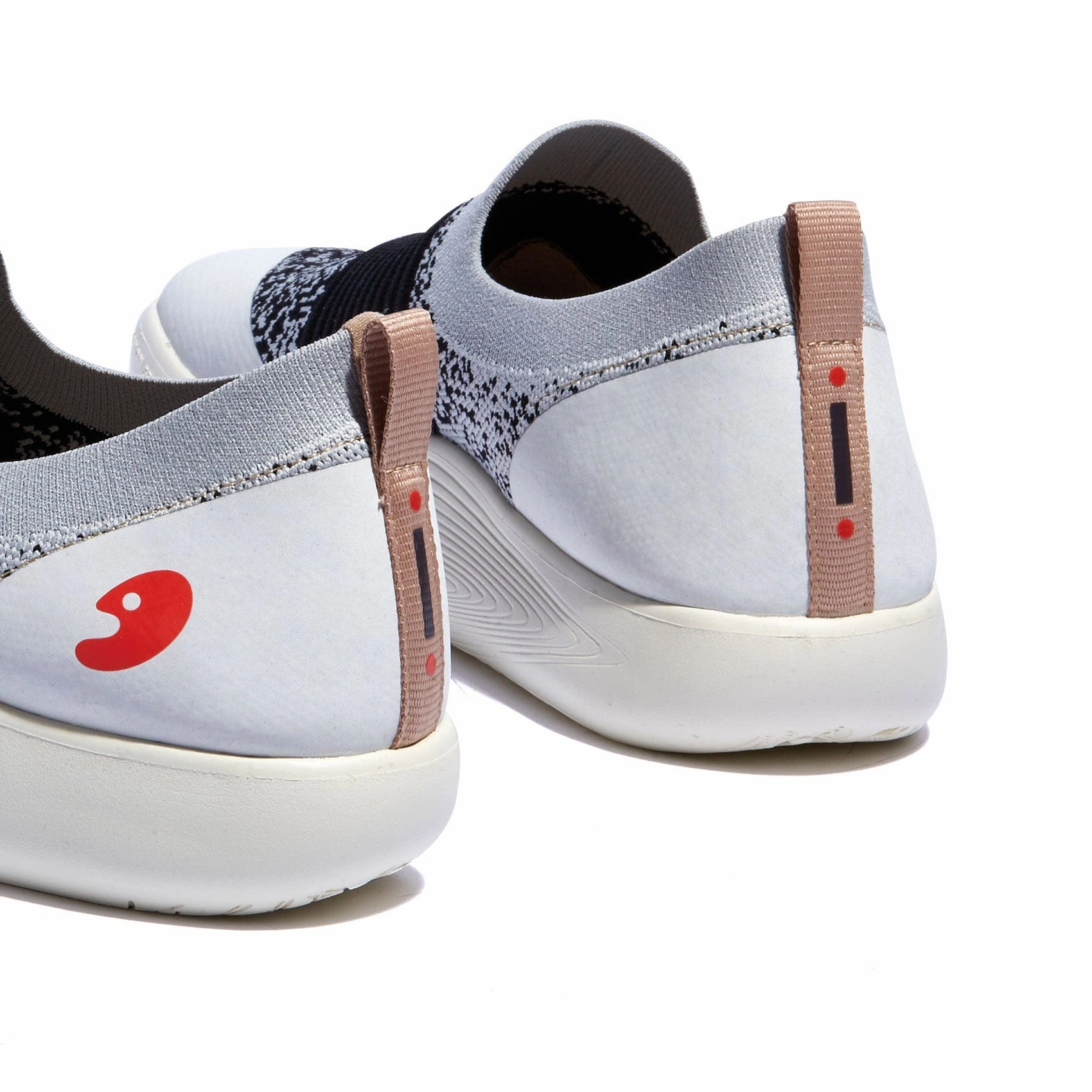 Bouncing Black Mahon IV Men Sale  Walking