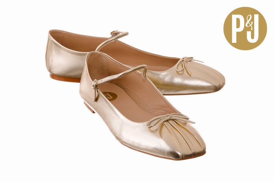 Dan Kim Casual Shoes Offer