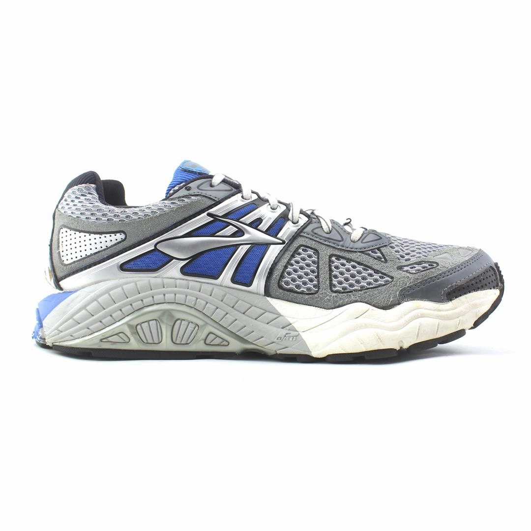 BROOKS BEAST 14 Running Shoes Fitting Guide