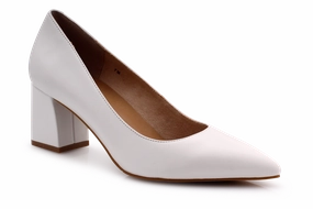 Vaneli Marice S Bare Feet In High Heels