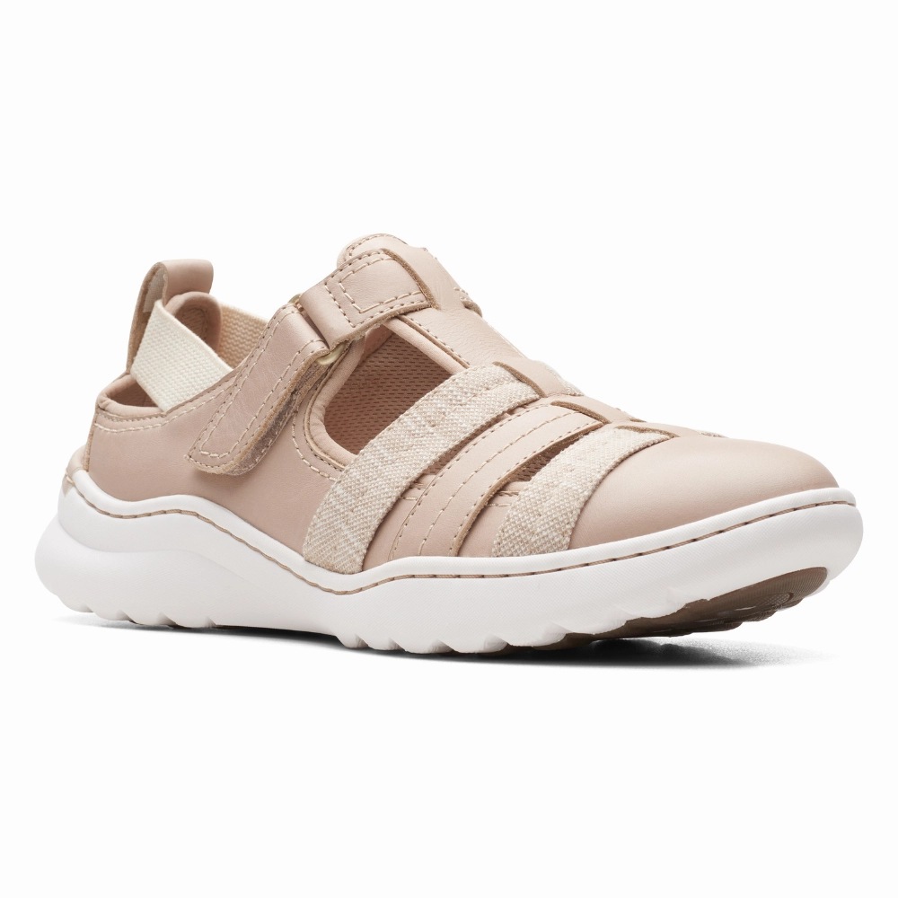 Clarks Teagan Step Sand Leather Shoe (Women's) Ultrafly Trail Shoe