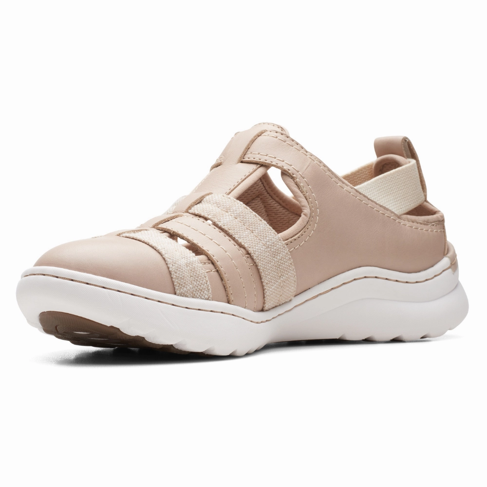 Clarks Teagan Step Sand Leather Shoe (Women's) Closeout Trail Running Shoes