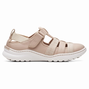 Trail Scout 2 Running Shoes Clarks Teagan Step Sand Leather Shoe (Women's)