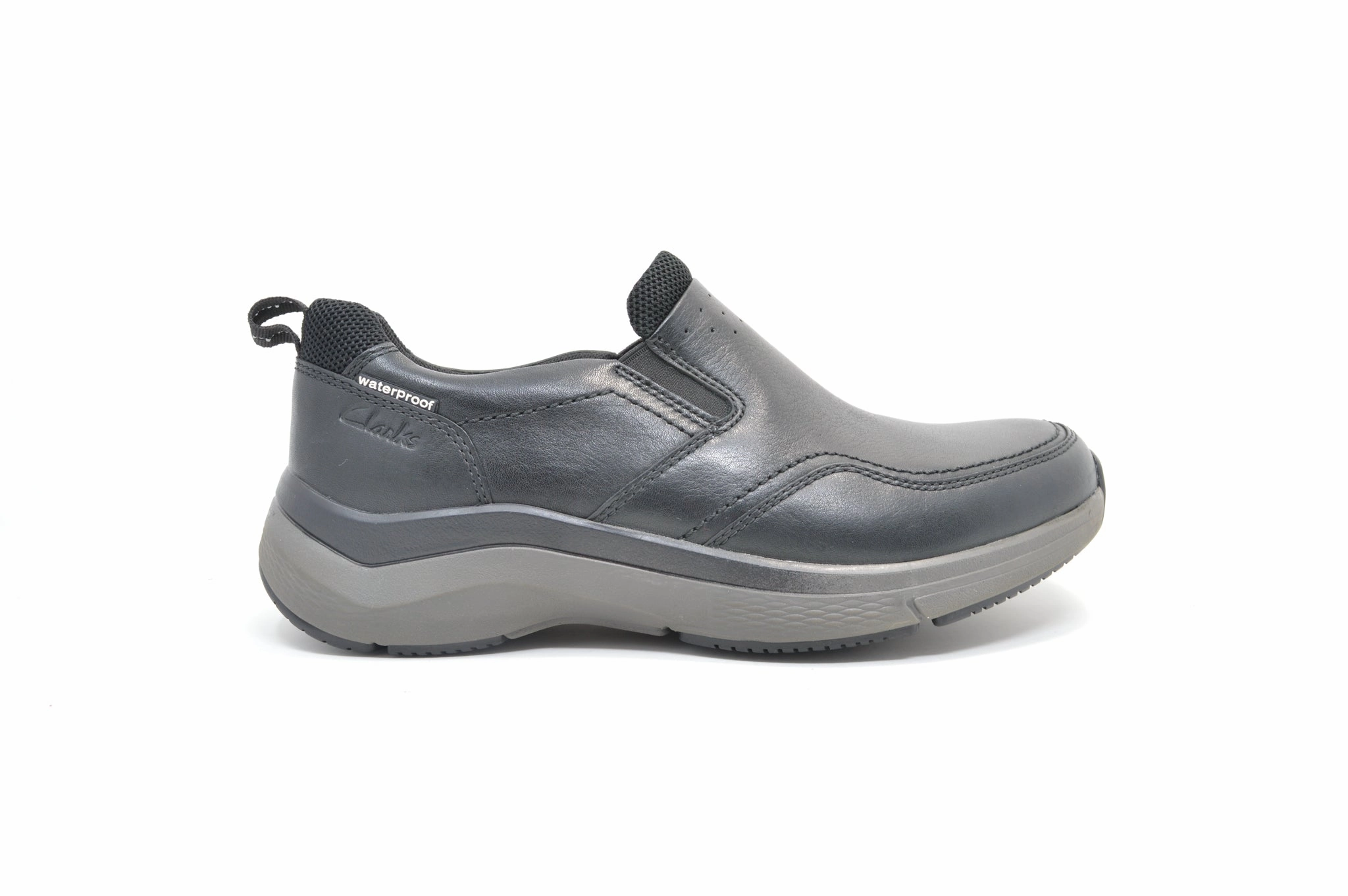 Best All Day Walking Shoes CLARKS Wave 2.0 Edge