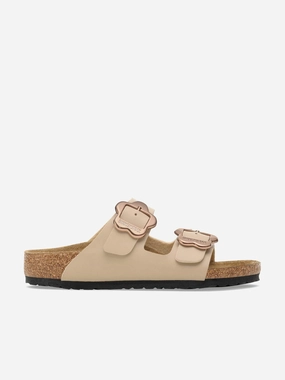 BIRKENSTOCK Girls Arizona Flower Buckle Sandals in Beige Clogs Nearby