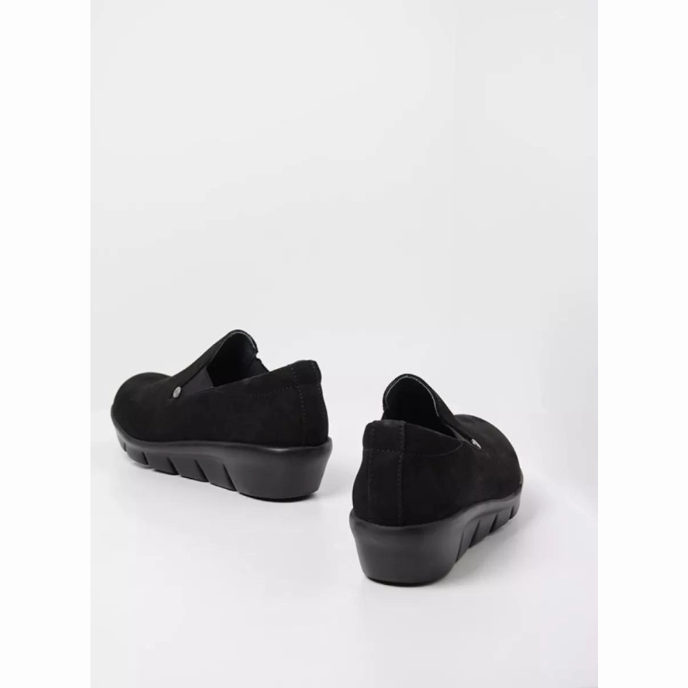 Wolky Mesita Black Antique Nubuck Shoe (Women's) Most Padded Walking Shoes