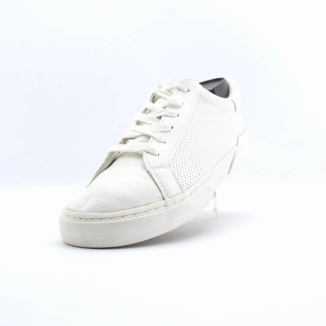 A NEWDAY MADDISON Runs Casual Shoes