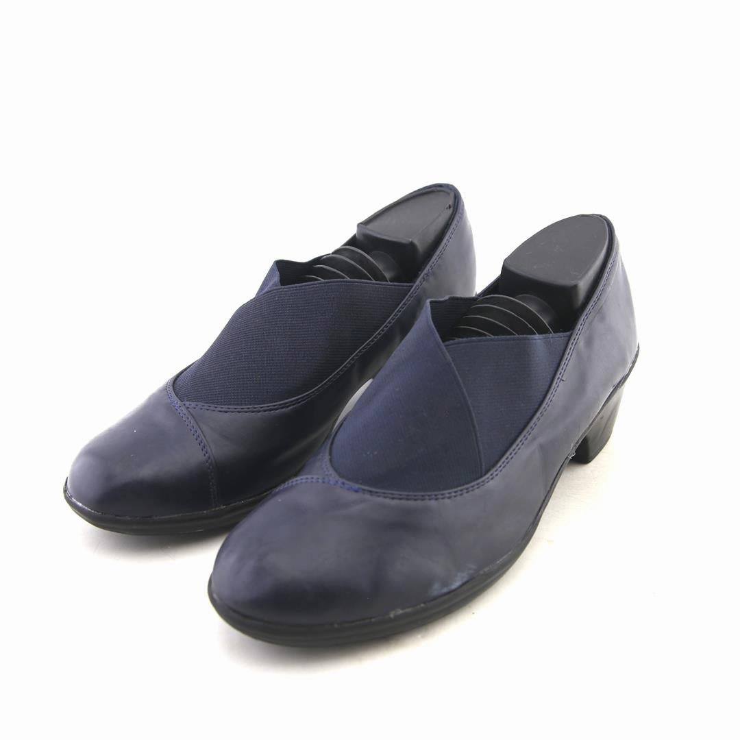 LAURA SCOTT  . Kitten Heel Knee High Boots Wide Calf