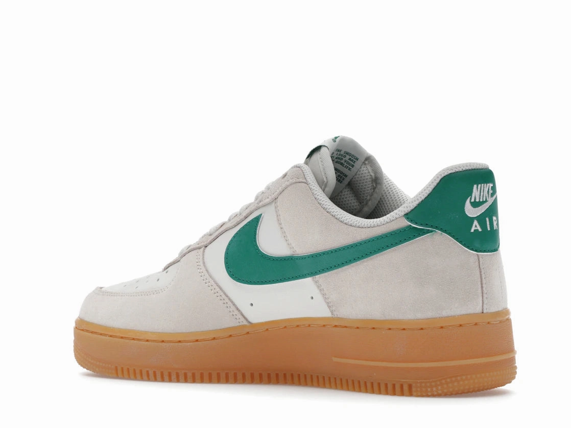 Nike Air Force 1 Low '07 LV8 Phantom Malachite Gum Nike Air Max Motion Shoes