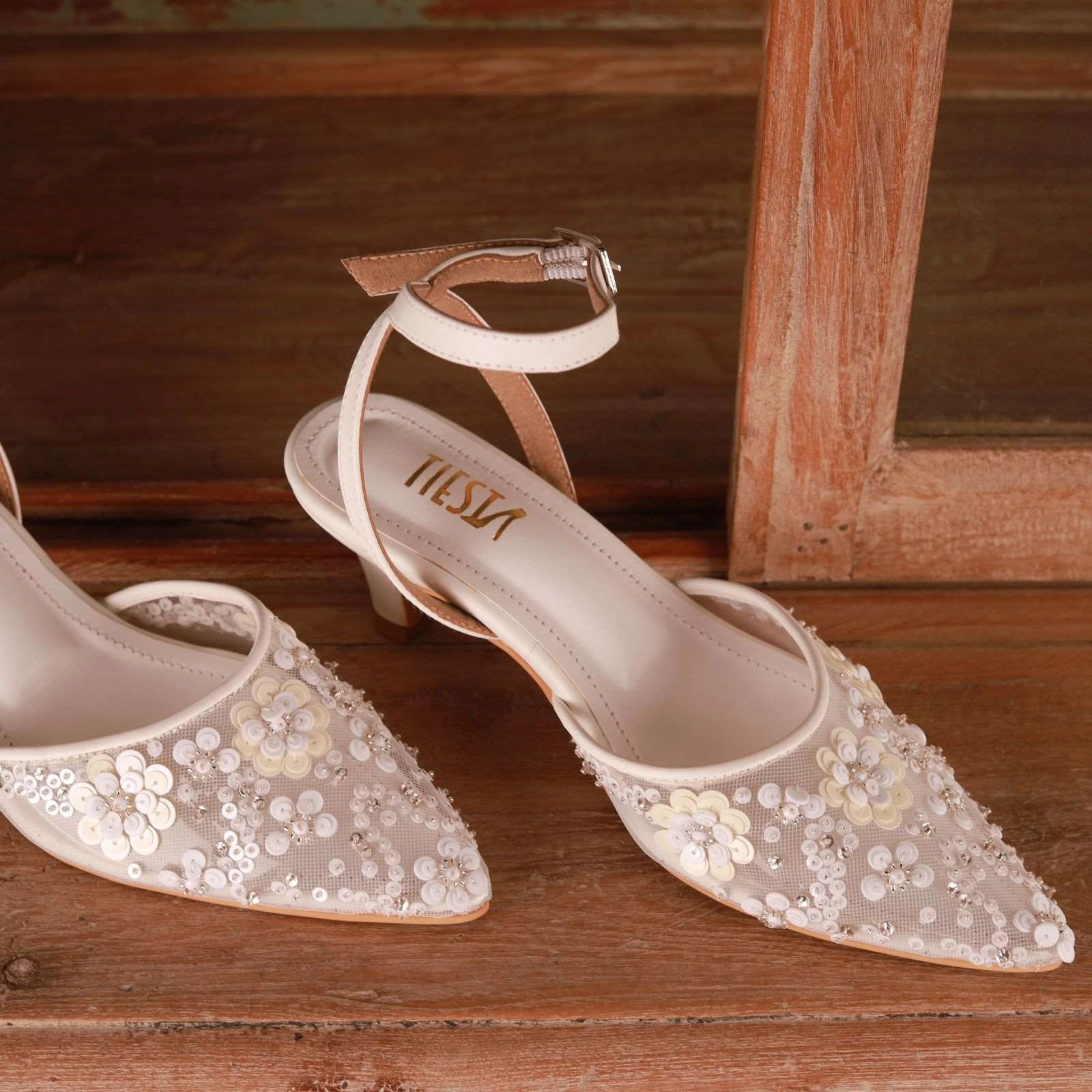 Crescent (Bridal white) (Pearl and bead Pointy close Kitten Heel) Casual Shoes For Women