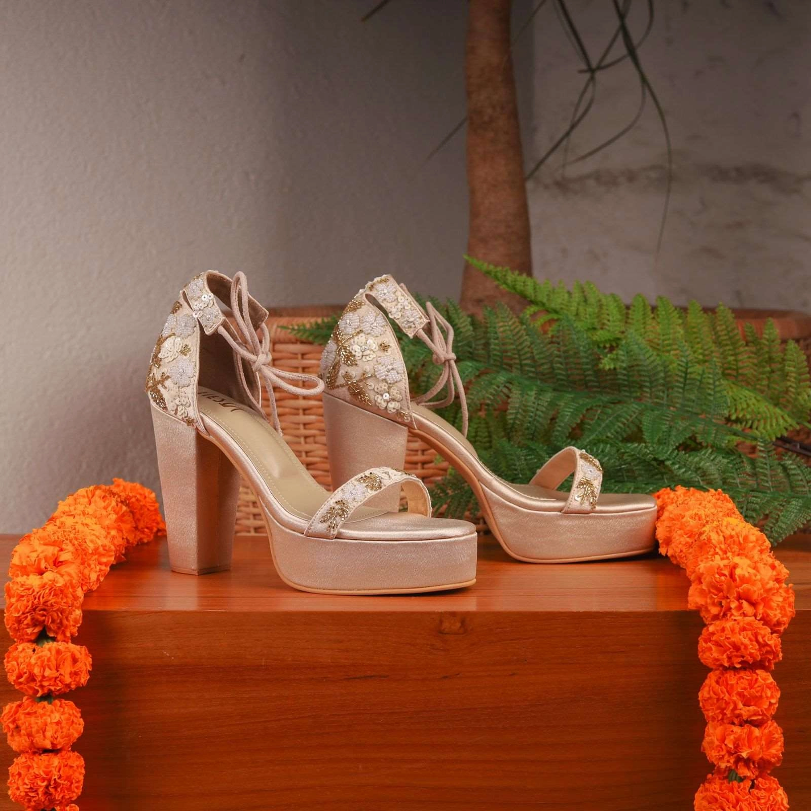 Jholi ( Wedding bridal high Blocks Customised) Gel 2160 Casual Shoes