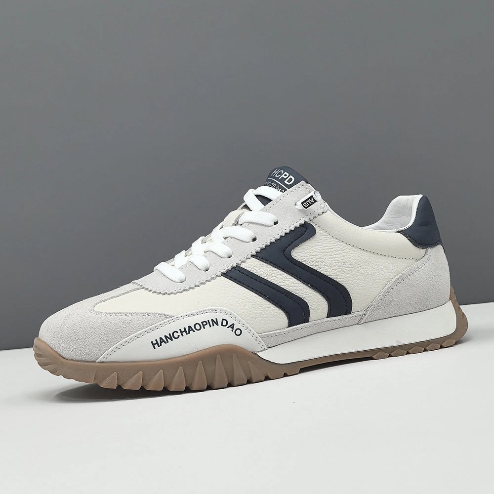 Wearing Flat Shoes On Leg Day Men Fashion Leather Flat Slip-on Casual Shoes