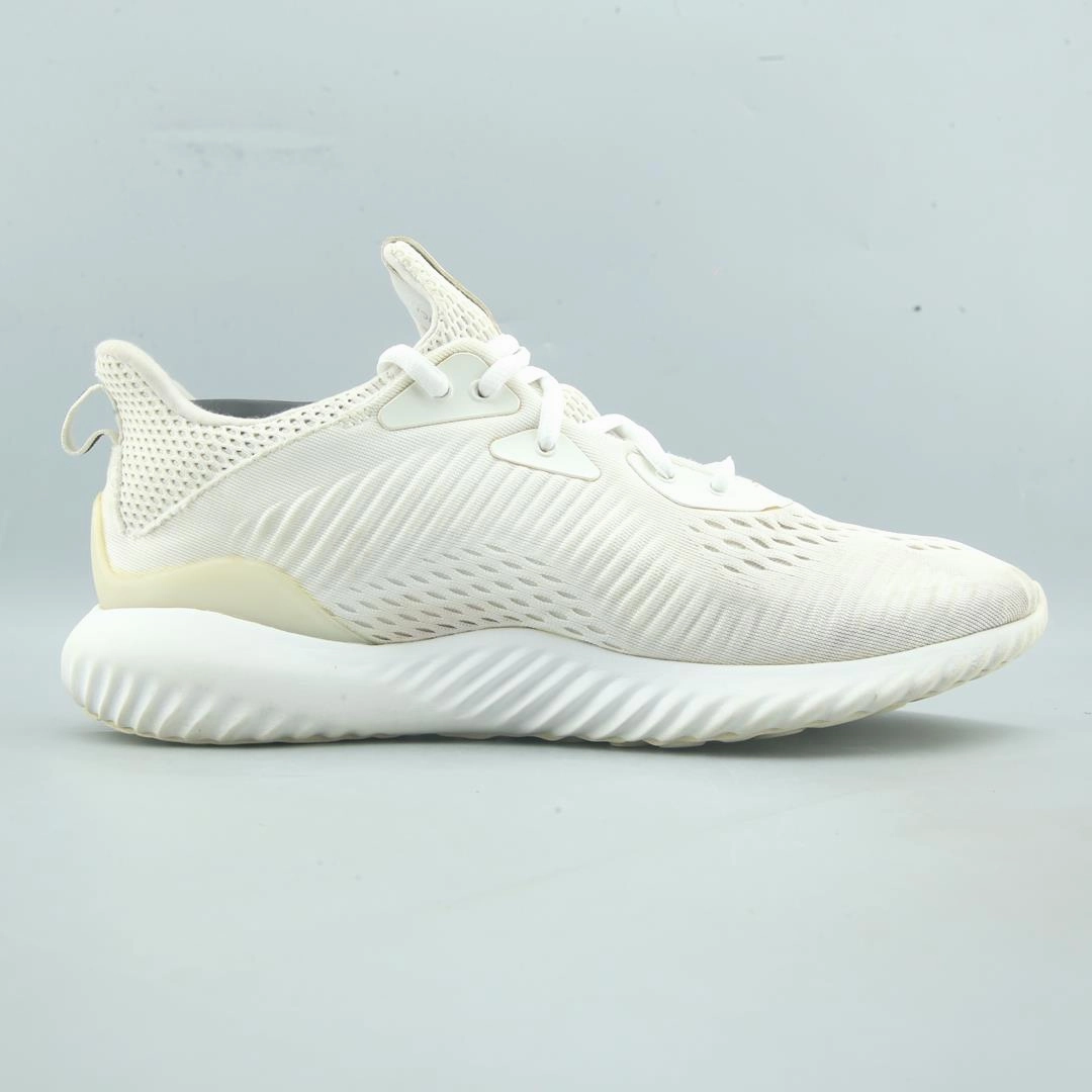 Three Horse Shoes Running Waters ADIDAS ALPHABOUNCE AMS