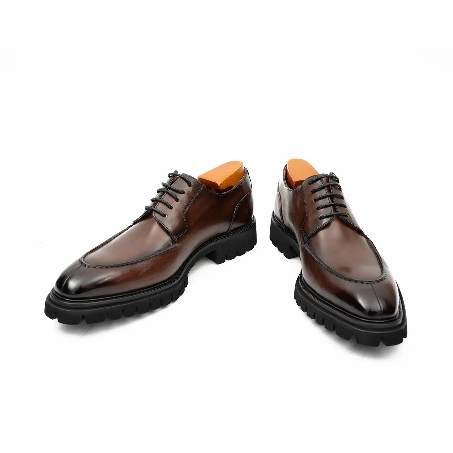 Business Casual Grey Pants Shoes Men's Classic Brown Derby Leather Shoes with Lug Sole