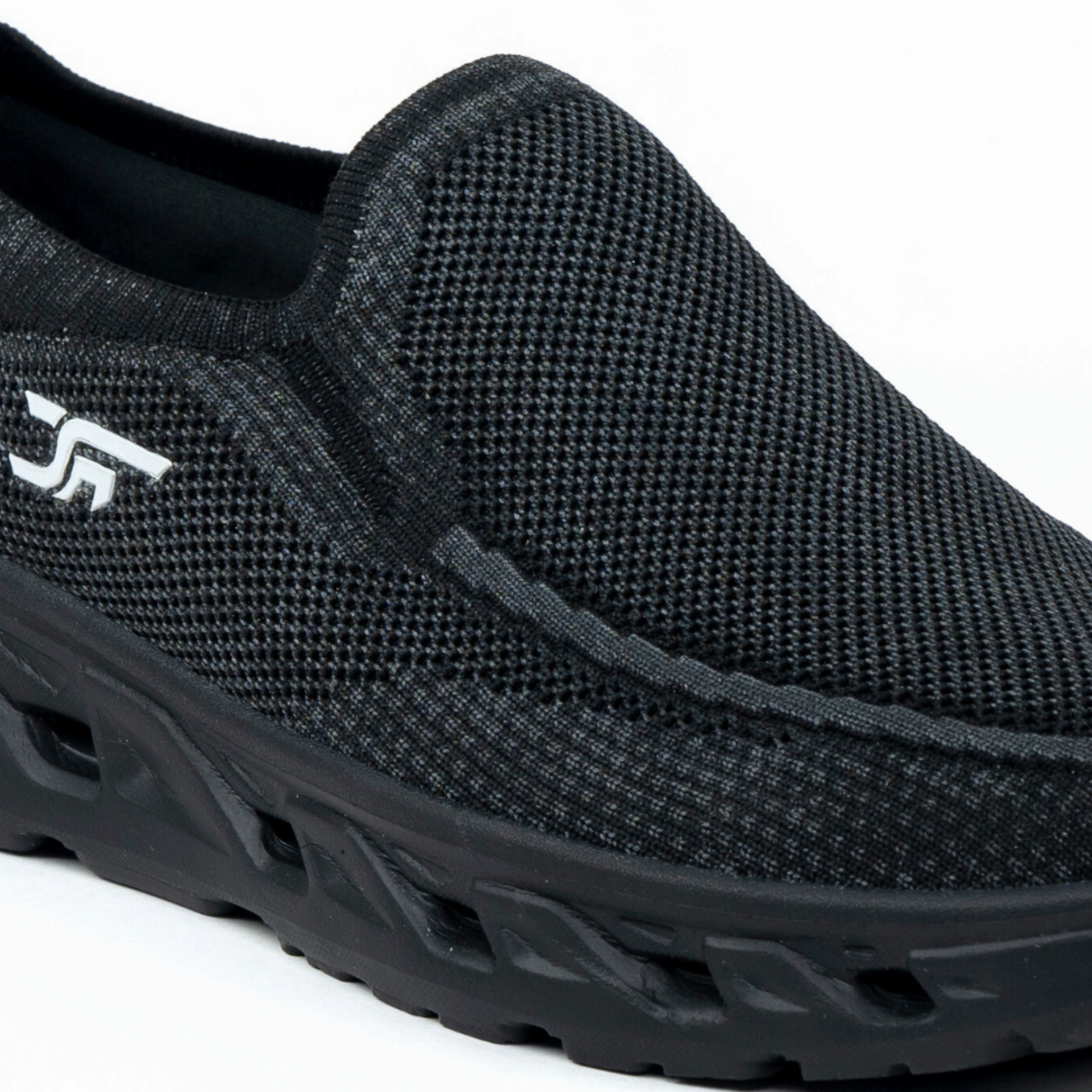 Red Chief Sports Black Walking Shoes for Men  W7017 001 For Walking Best Ankle Support Walking