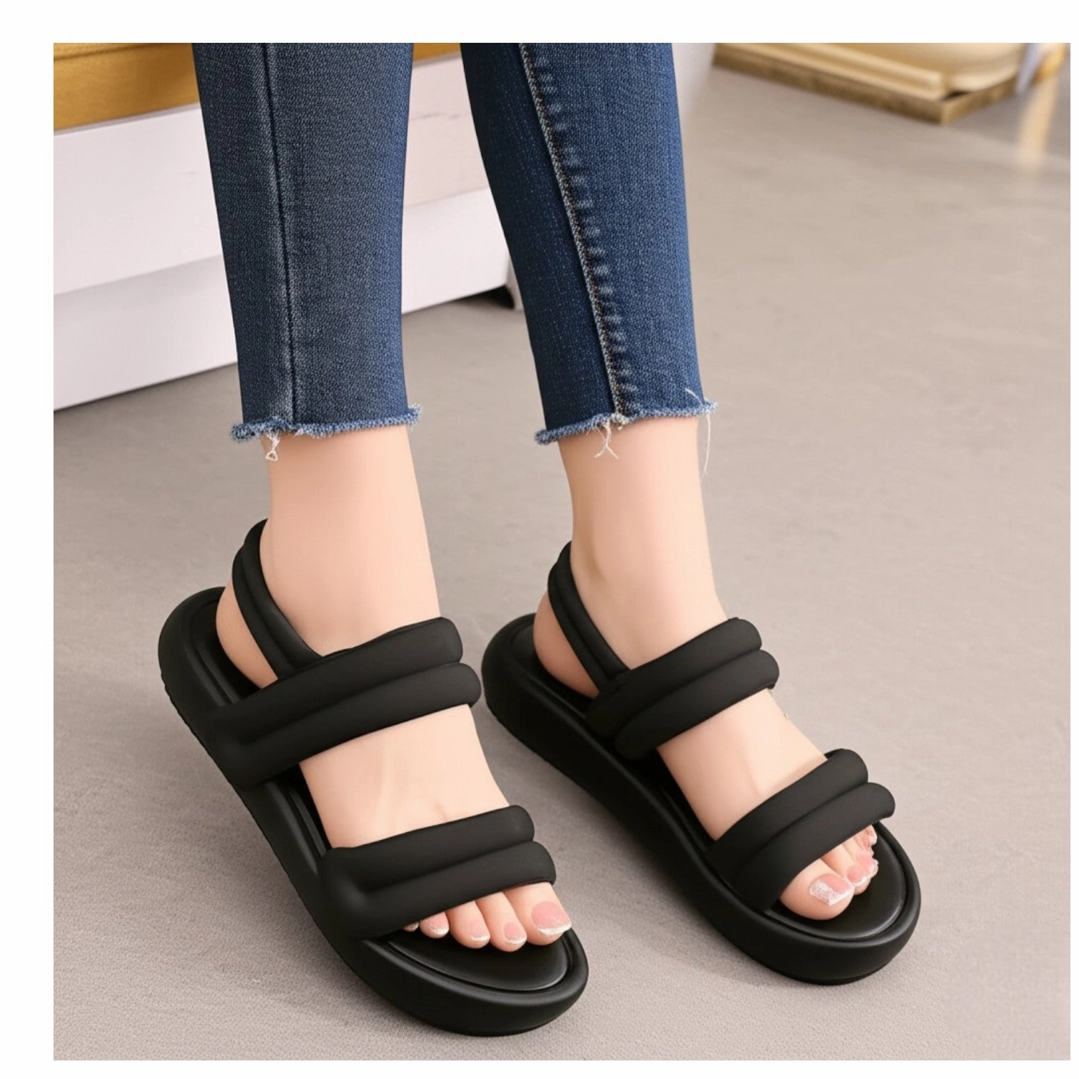 Mt23156 Comfy sandal Sandals By Sofft