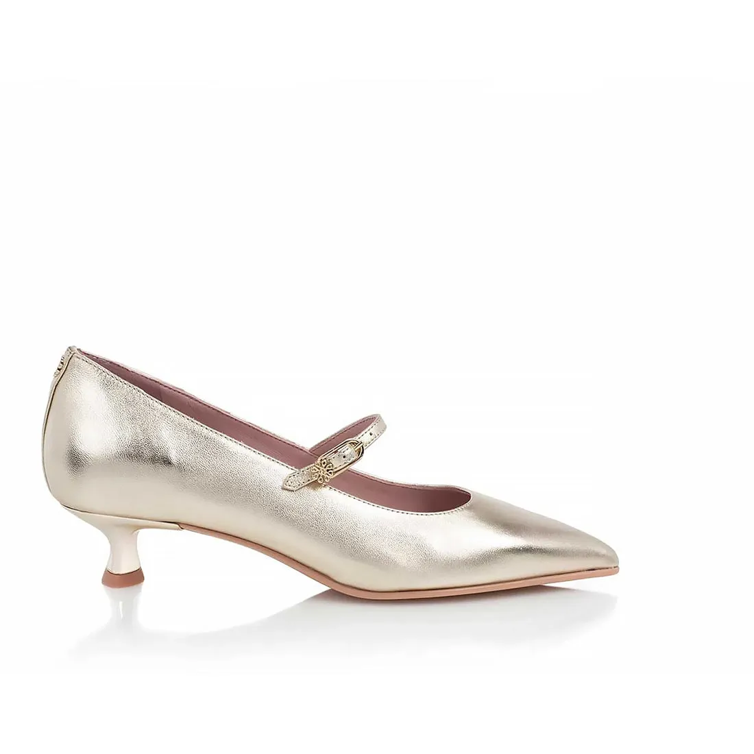 Rosalie In High Heels Photos