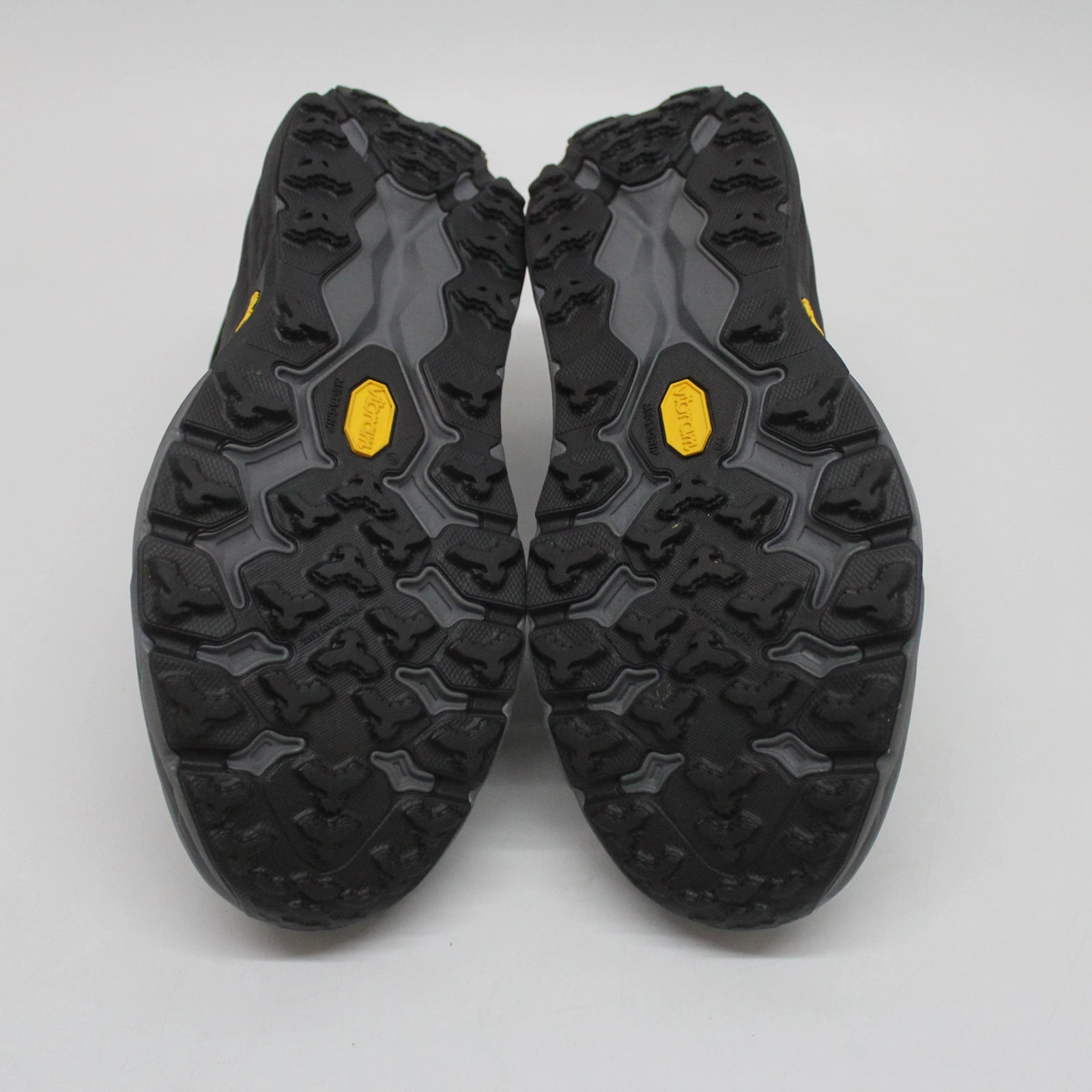 Max Cushioning Elite Trail Shoe Hoka Speedgoat 5 GTX Textile Synthetic Women's Lace Up Trainers - UK 7.5 - US 9 Women - EU 41 1/3