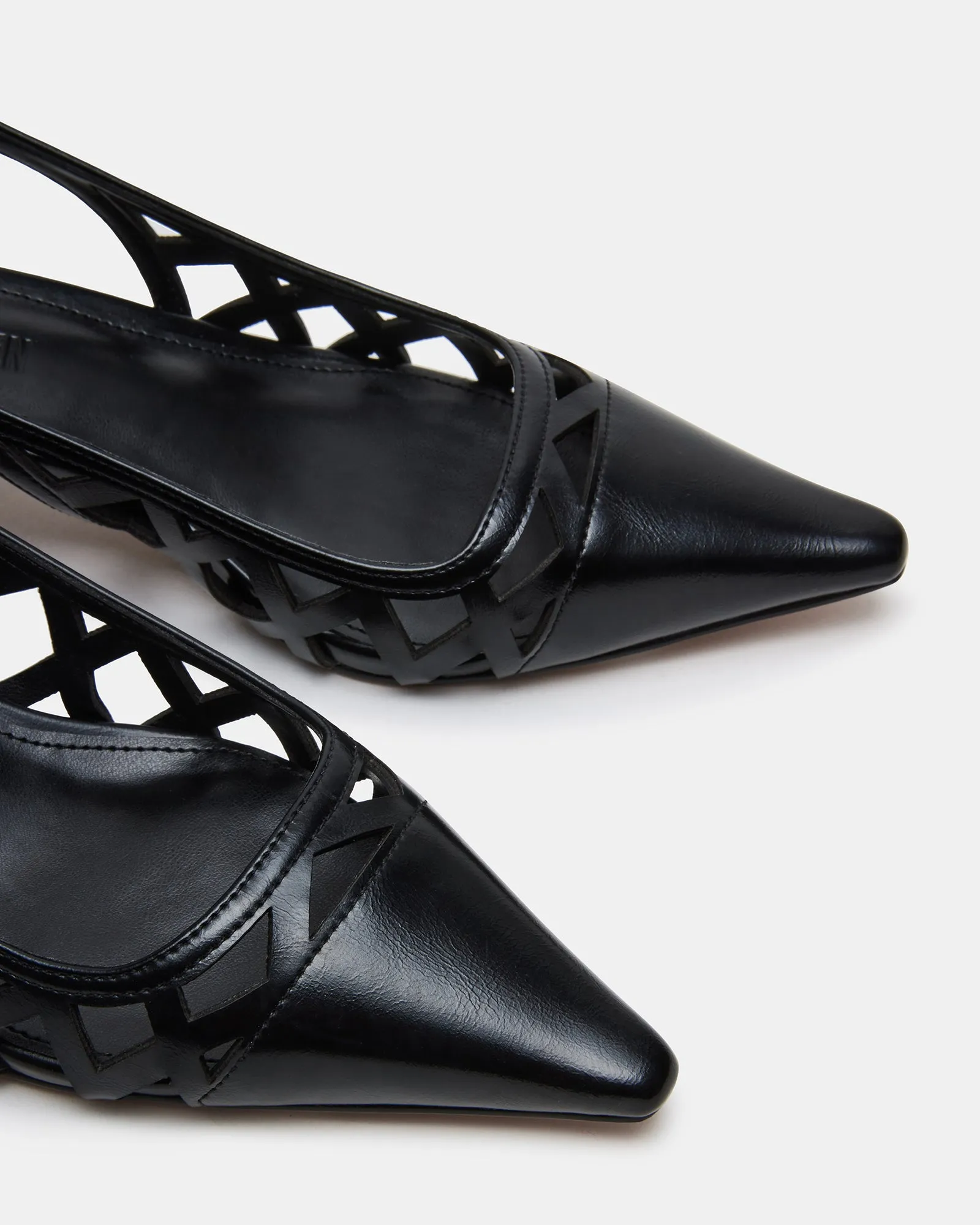 KALICO BLACK High Heels And Jeans Outfit