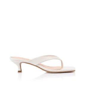 High Heel Workout Martha Kitten Heel Thongs - Chalk White