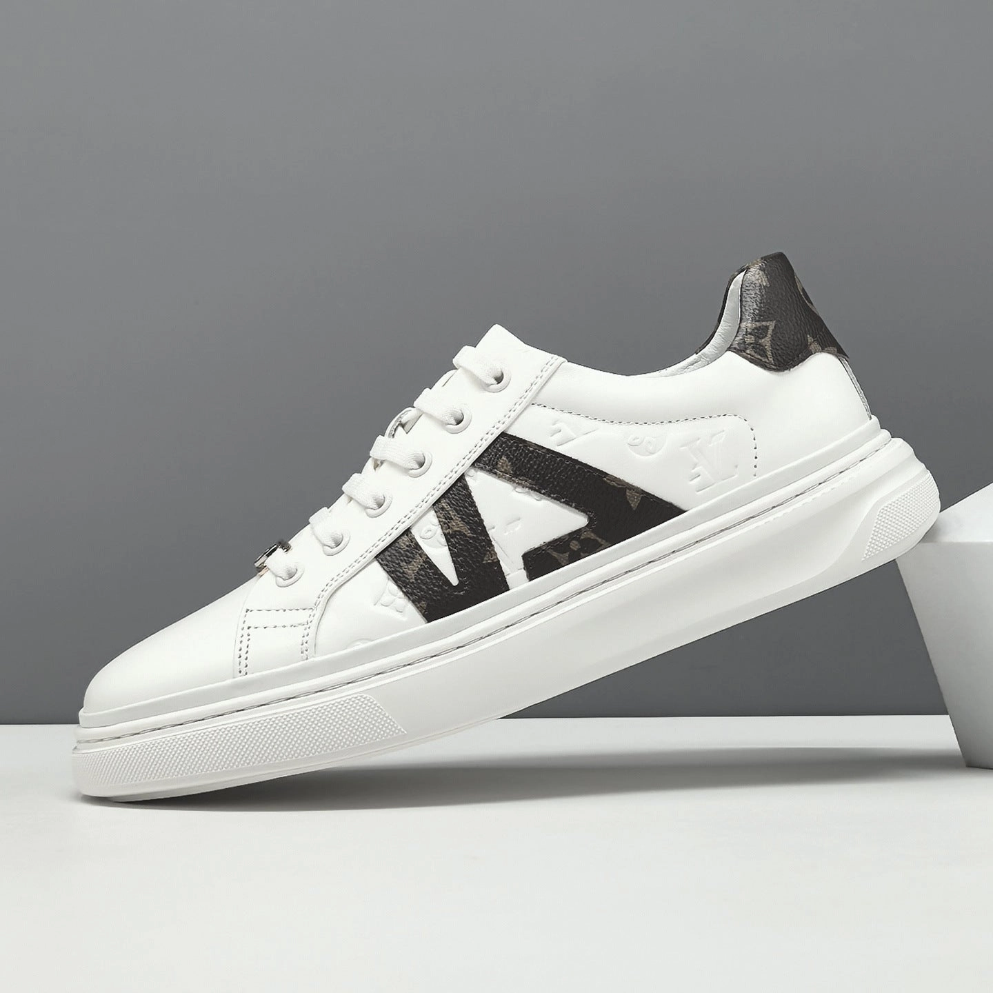 Flat Bike Shoes Men's Fashion Embosed Leather Flat Casual Shoes