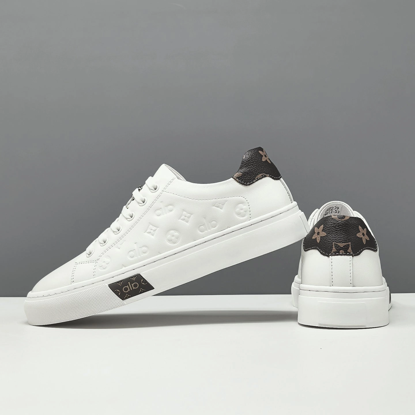 Men's Fashion Embossed Leather Flat Casual Shoes Flat Comfy Shoes