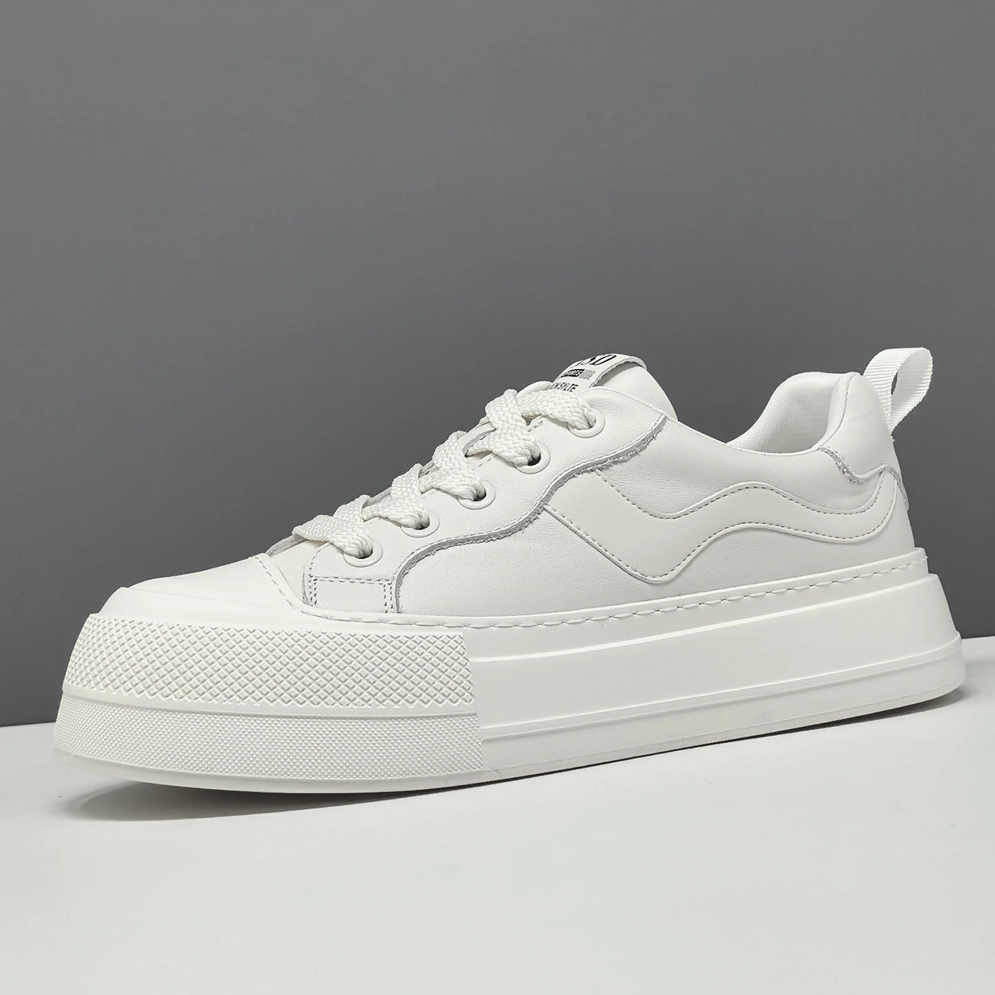 Men's Fashion Quilted Leather Flat Casual Sneakers Porto Flat Shoes