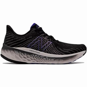 New Balance Tennis Sneakers Men's New Balance Fresh Foam Vongo v5, Black/Deep Violet, 9 D Medium