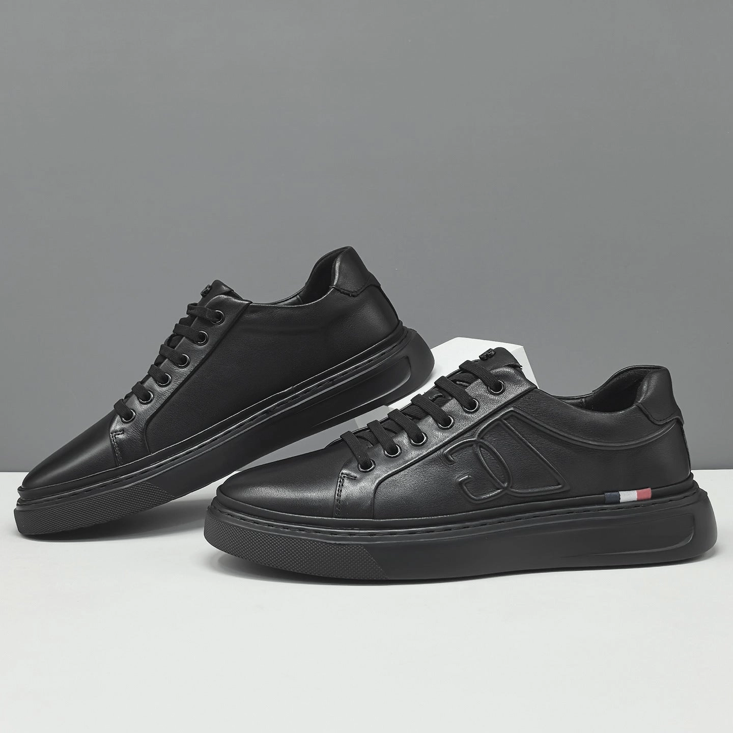 Men's Plain Leather Fashion Flat Casual Shoes Flat Wrestling Shoes