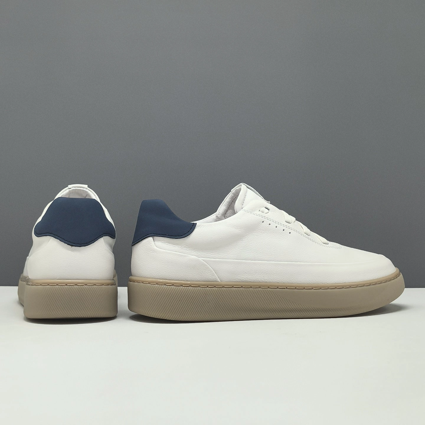 Ariana Grande Shoes Men's Simple Plain Leather Flat Casual Shoes