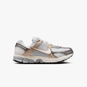 Nike Wavy Shoes Men's Zoom Vomero 5 "Platinum Tint Metallic"