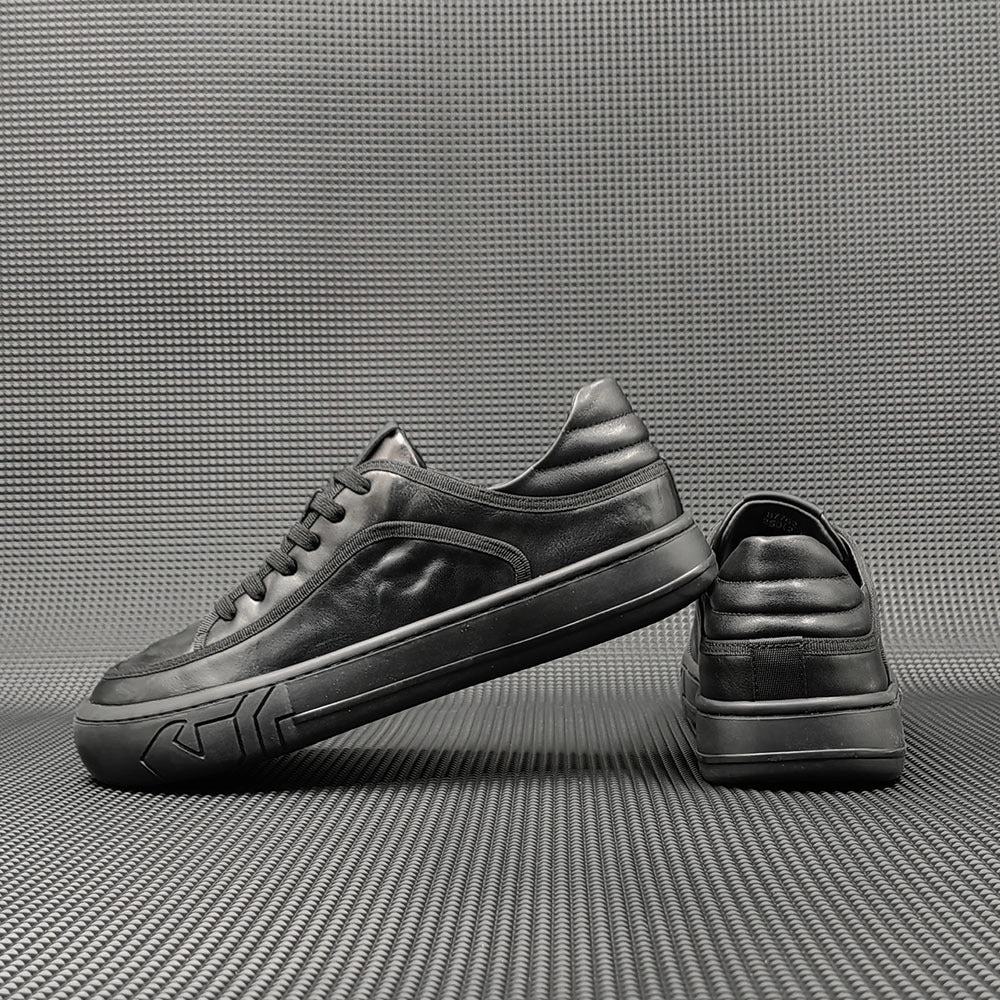 Tabi Flat Shoes Men Solid Minimalist Leather Flat Casual Shoes