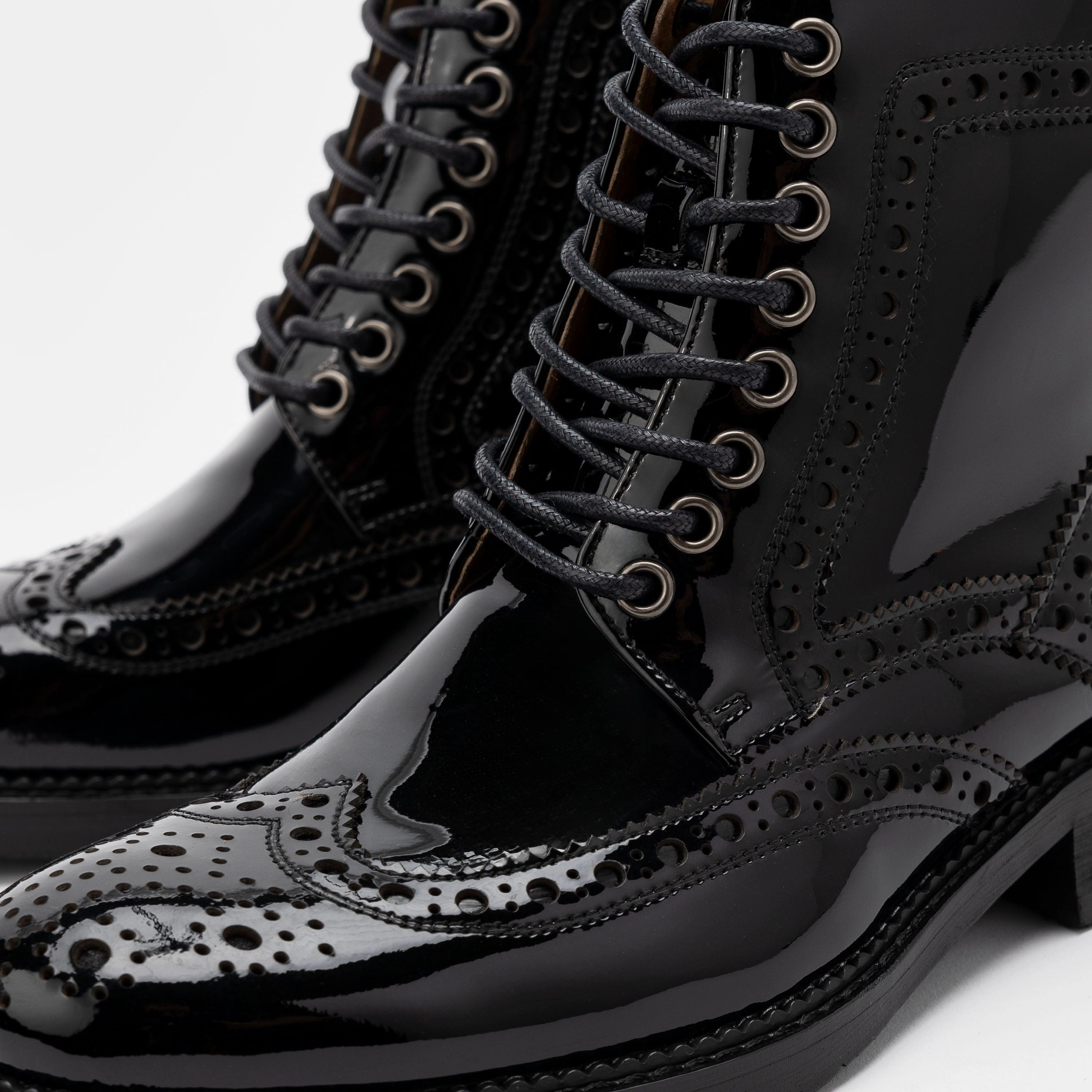 Combat Boots Skinny Jeans Ms. Belmont Black Patent Leather Wingtip Boots