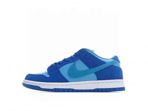 Nike Indoor Soccer Shoes Superfly Nike SB Dunk Low "Blue Raspberry"