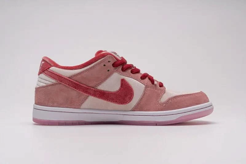 Nike Awareness Shoes Nike SB Dunk Low "StrangeLove"