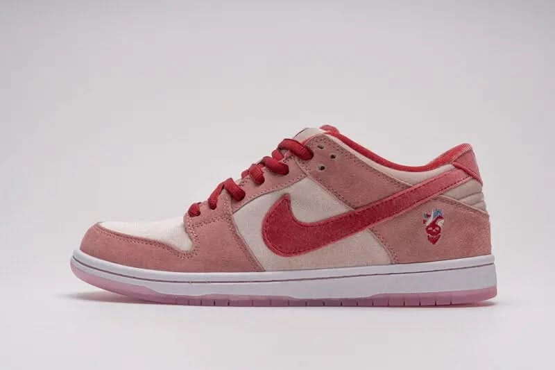 Nike SB Dunk Low "StrangeLove" Nadal Nike Shoes
