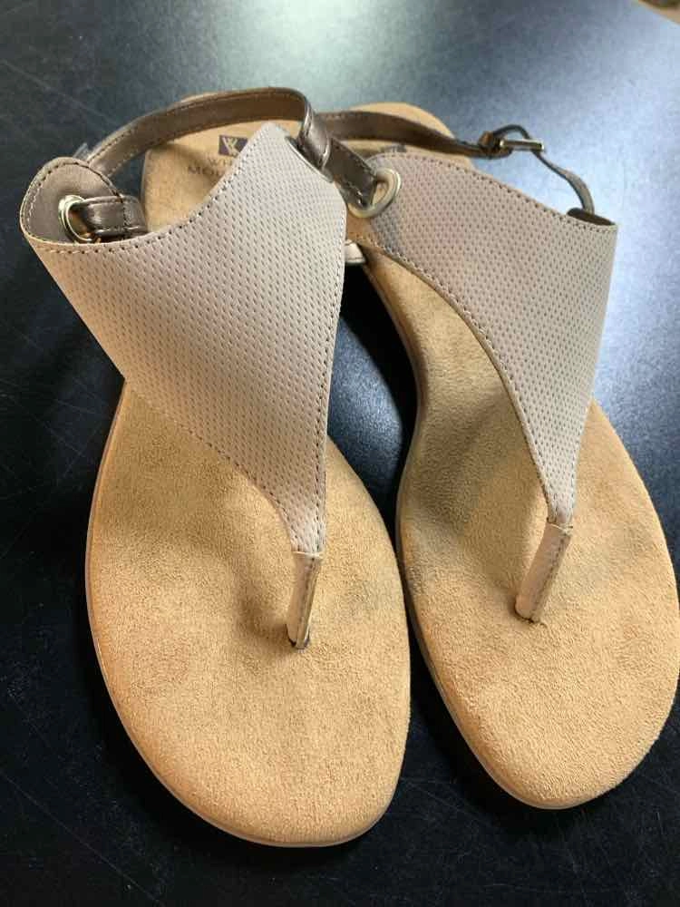 NWT WHITE MOUNTAIN SHOES Shoe Size 9.5 Tan Shoes Grain Casual Shoes