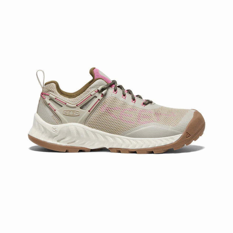 NXIS EVO WP - Plaza Taupe/Ibis Rose Hiking Shoes Cold Weather