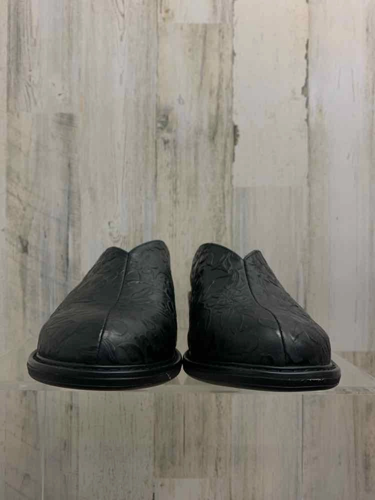 Work Casual Shoe PRE-OWNED Black Size 10.5/11 Shoes/ALEGRIA BLACK LORETTA CROW STYLE. SMALL HEEL