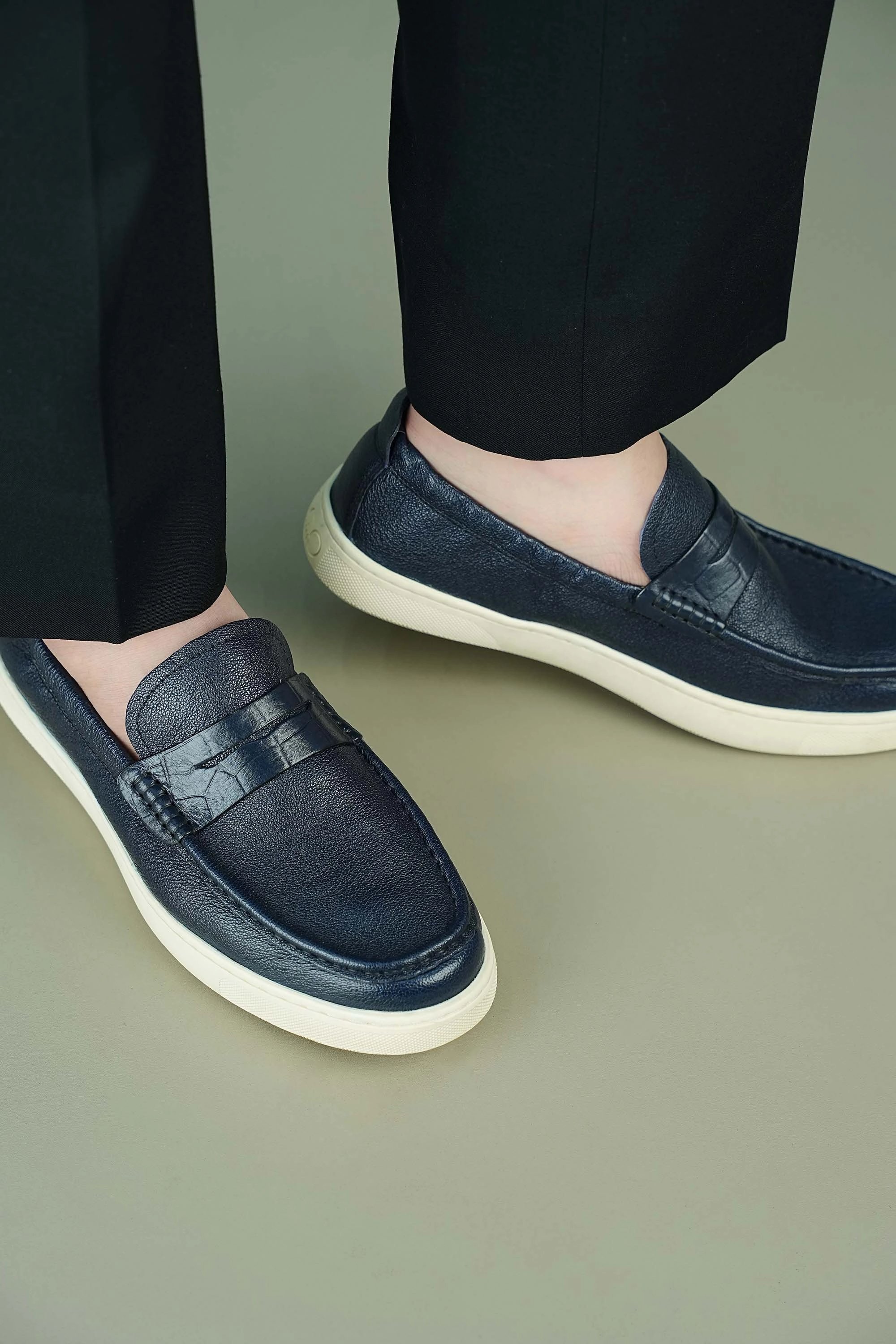 LOGO 11059 BLM Big Kids' Originals Handball Spezial Casual Shoes