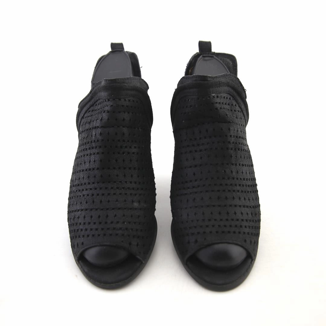 QUPID . Fur Boots Heels