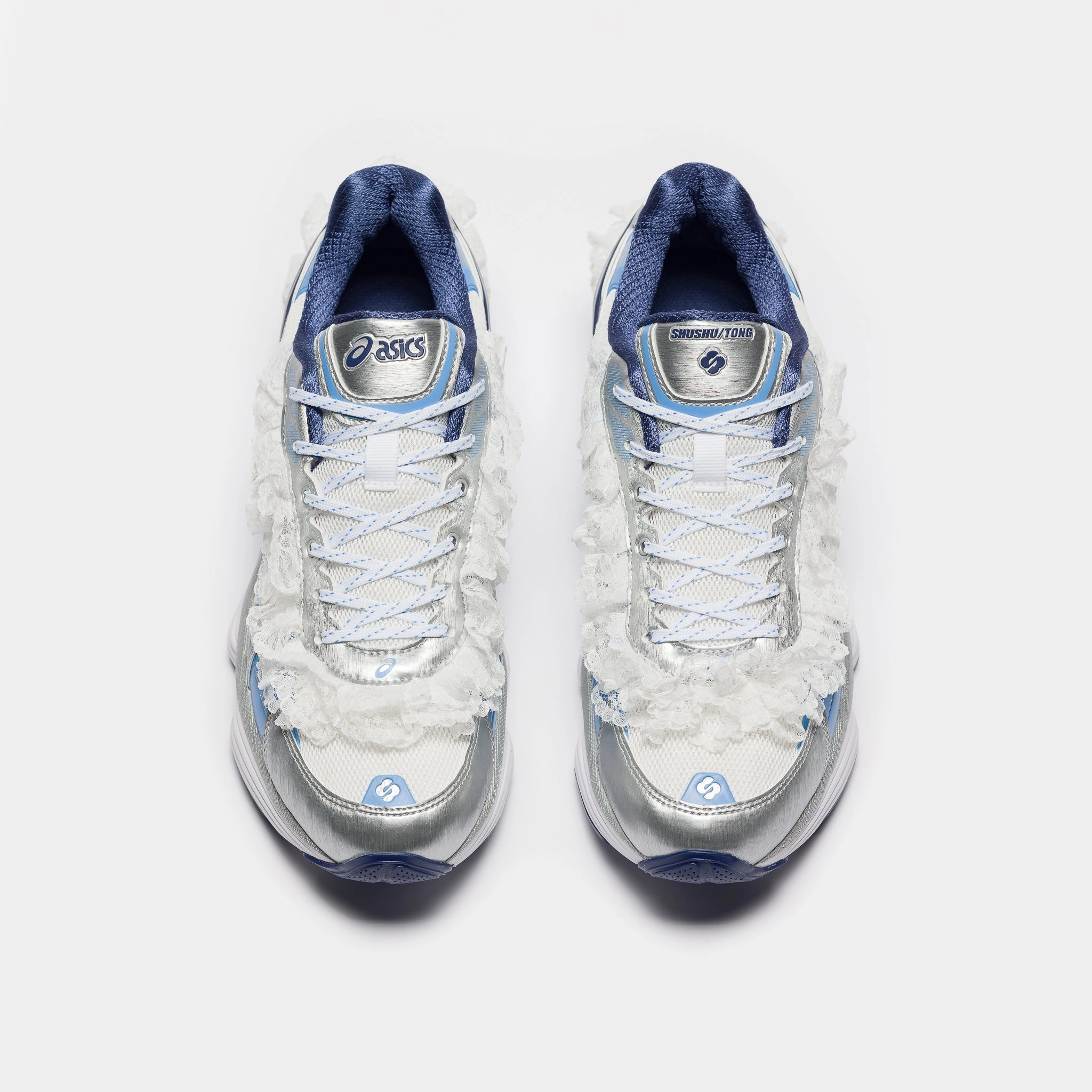 Shushu/Tong Gel-Kinetic Fluent Sneaker in White/Dive Blue Asics Running Shoes Limited Edition