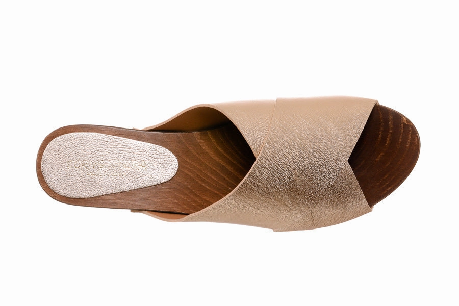 Am Astra Gold White Half Casual Shoes