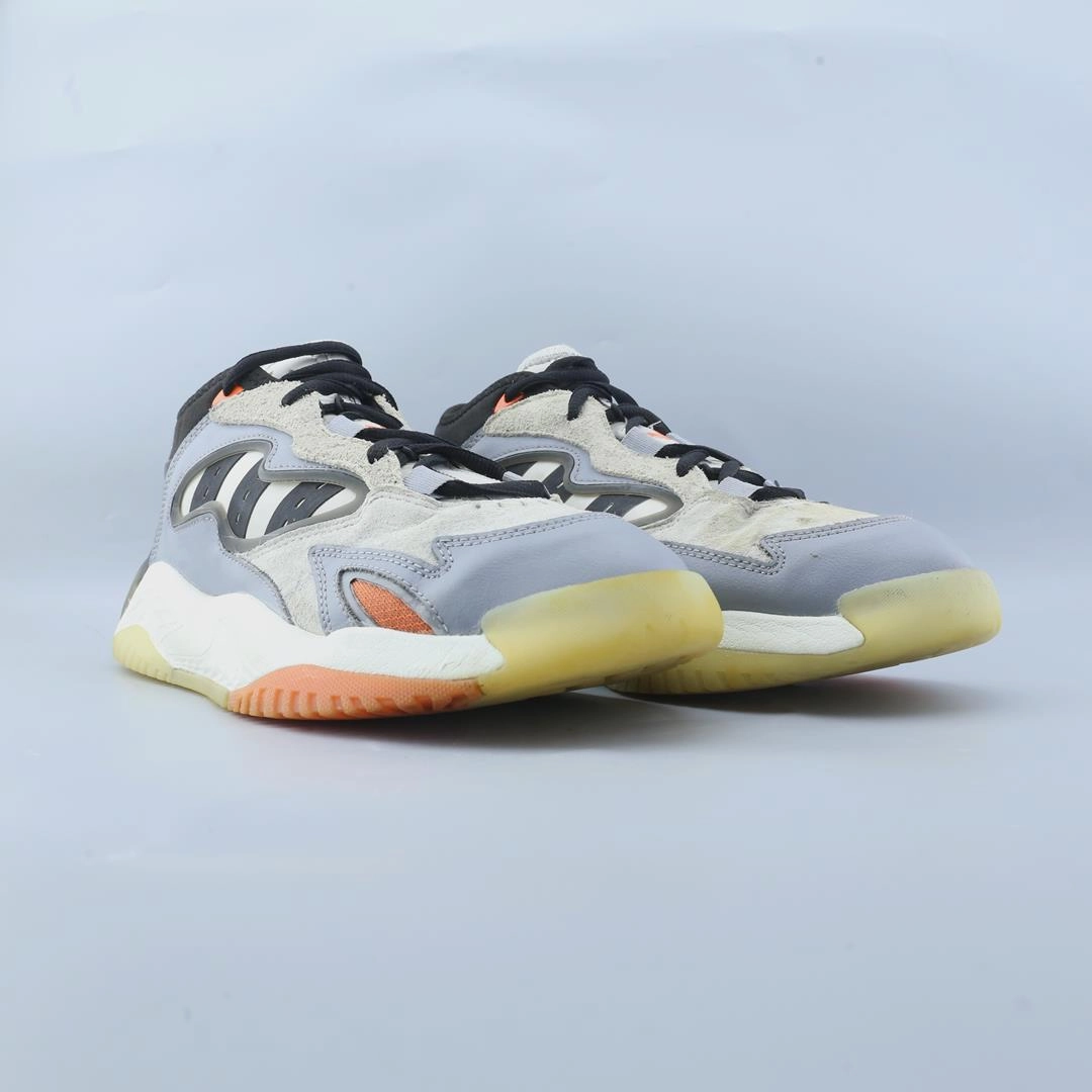 Running Shoe Ornament ADIDAS STREETBALL II